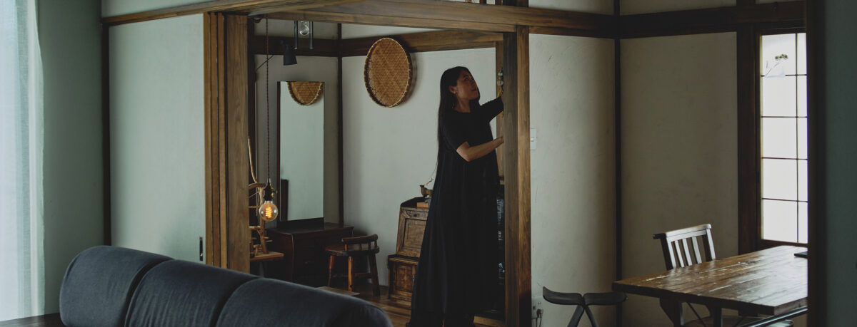 民藝家具　長期間保存されていたお品です。古民家などにいかがですか？ UIデザイナー・鹿熊茉夕｜古民家の空気感を手がかりに、自分の「好き